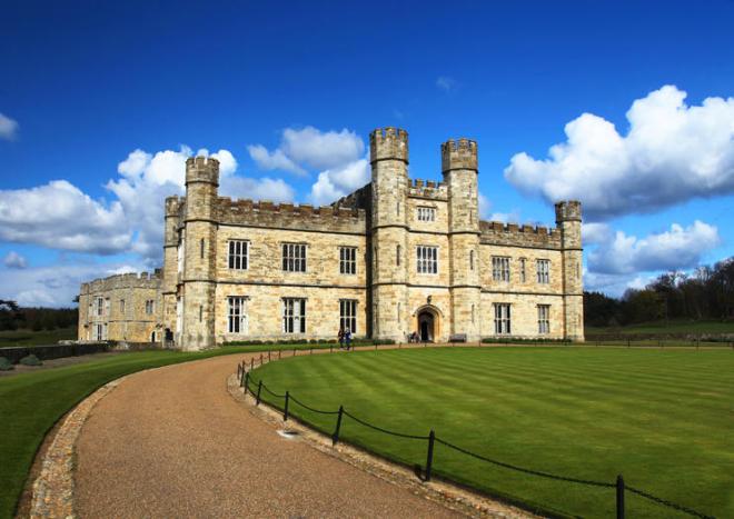 DAY TRIPS FROM LONDON